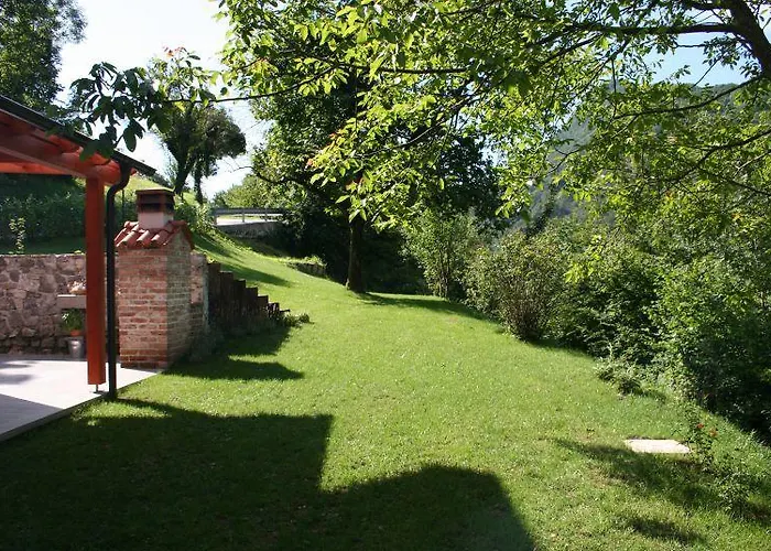 بيت للعطل Bed & Fishing House