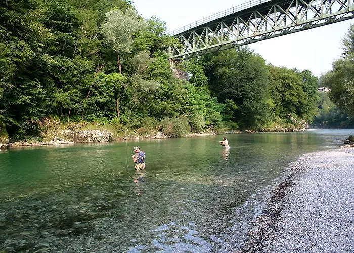 بيت للعطل Bed & Fishing House *