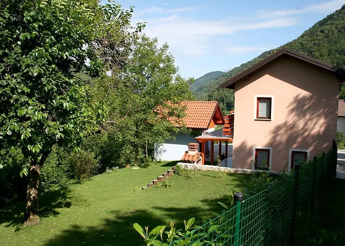 Bed & Fishing House بيت للعطل